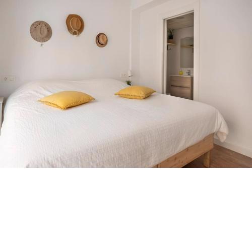 Nieuw appartement aan strand, haven en centrum!