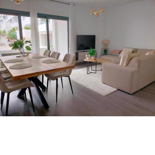 Nieuw luxe te huur appartement Estepona Gardens, vlakbij de zee en het centrum