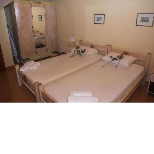 nikkis residence