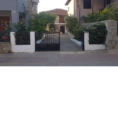 Nikolaos House