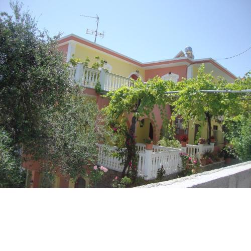 Nikolaou Thomas House