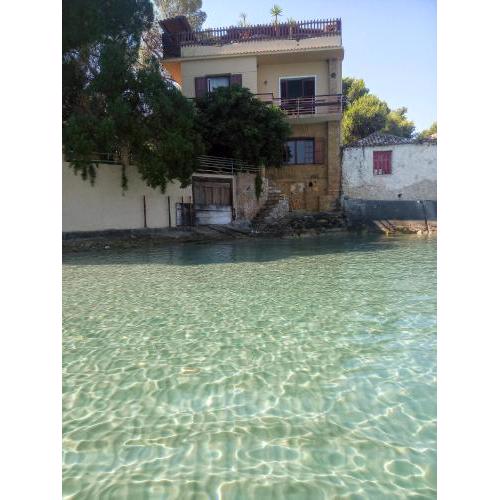 Nikos Panagiotareas House