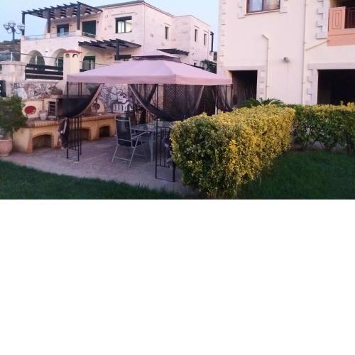 Nikos Studio