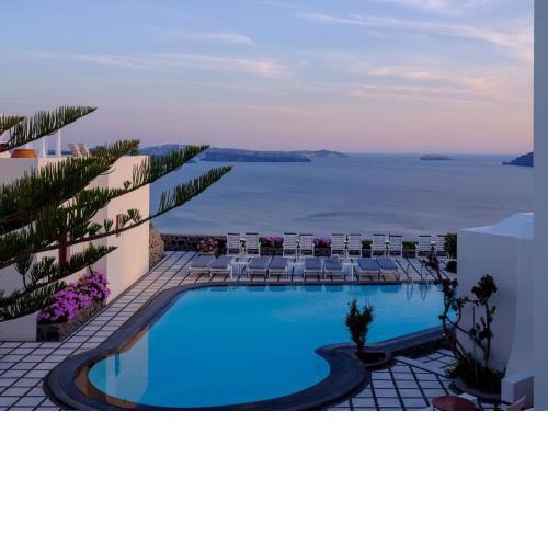 Nikos Villas