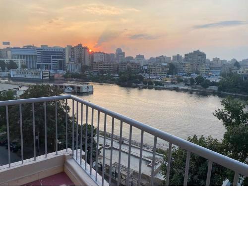 Nile View Apartment in Zamalek Stays