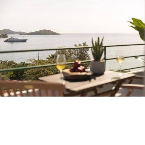 Nimfi Hotel, Skiathos