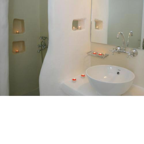 NINEMIA CALM AND SPA
