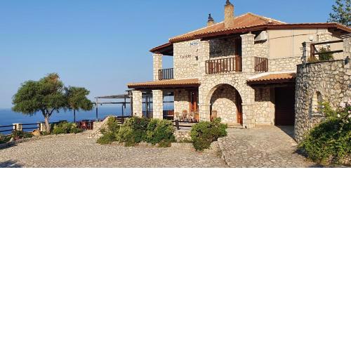 Nireas : Stone Villa