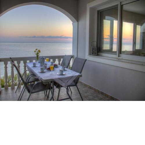 Niriides Beach House
