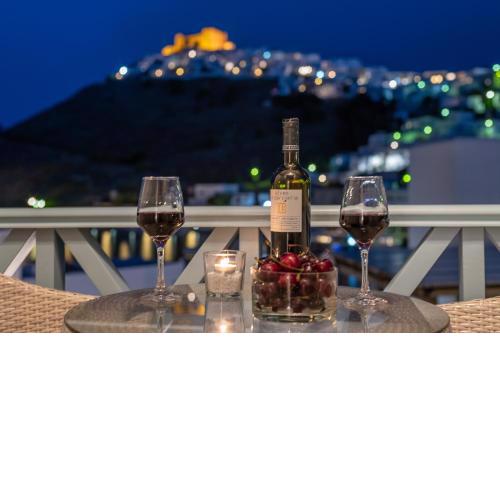 Niriides Luxury Studios