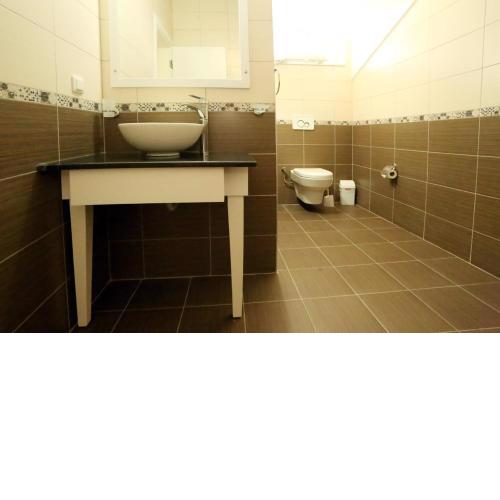 Nisan ayının sonuna kadar kiralık