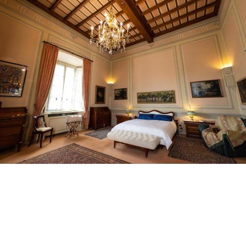 NOBILE APPARTAMENTO DI VILLA MORIGGIA CASTELFRANCHI