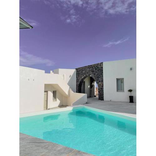 Noir Santorini