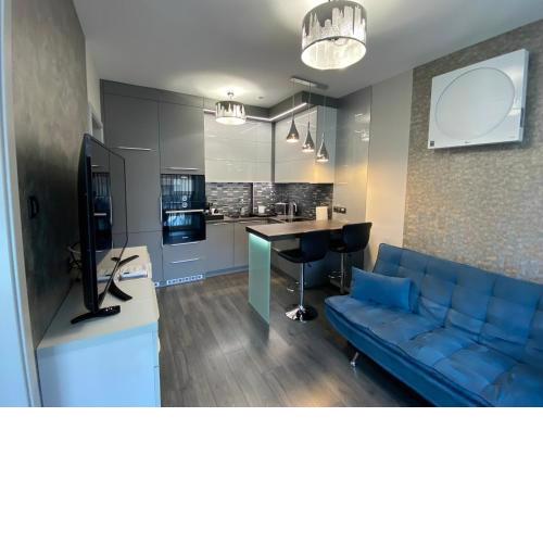 Noir Silvery Apartman