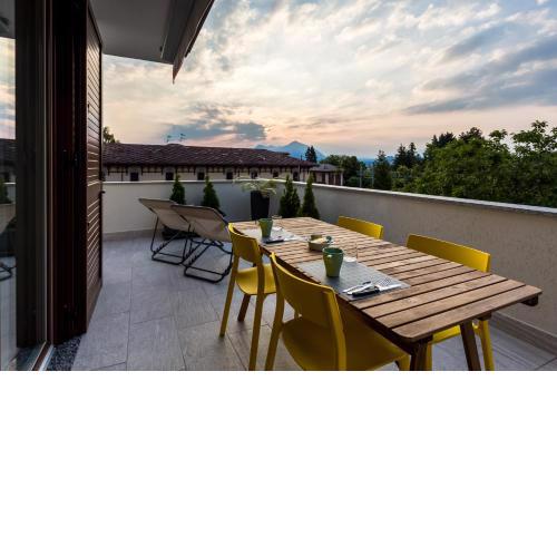 Nora Suite