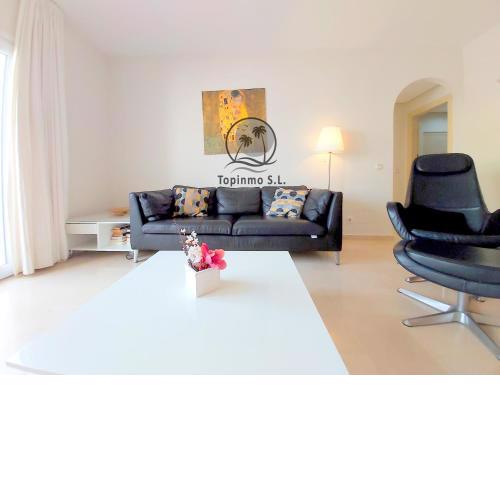 Nordic 1 bedroom apartment on Island complex in marina harbour
