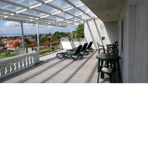 Nosztalgia Balaton Apartmanház