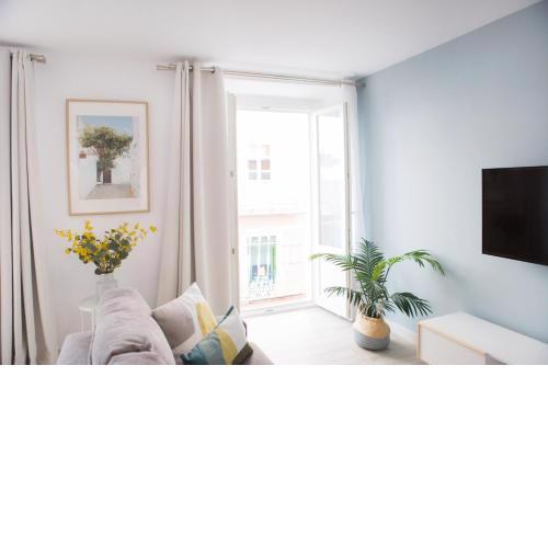 Nueva ALMUDENA Apartment by Cadiz4Rentals