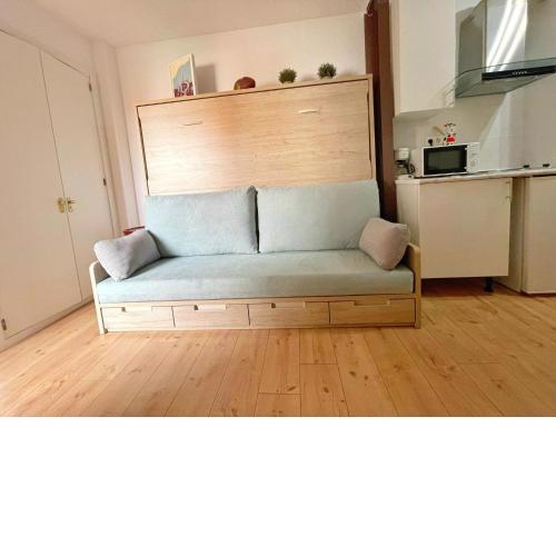 Nuevo/acogedor estudio en Prosperidad, terraza,A/C