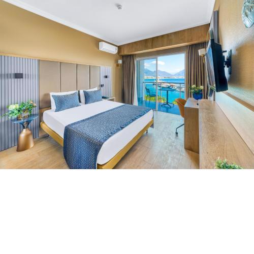 Numa Port Hotel
