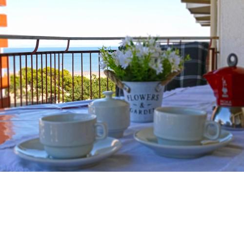 Nuovo fronte spiaggia, terrazza sul mare e piscina
