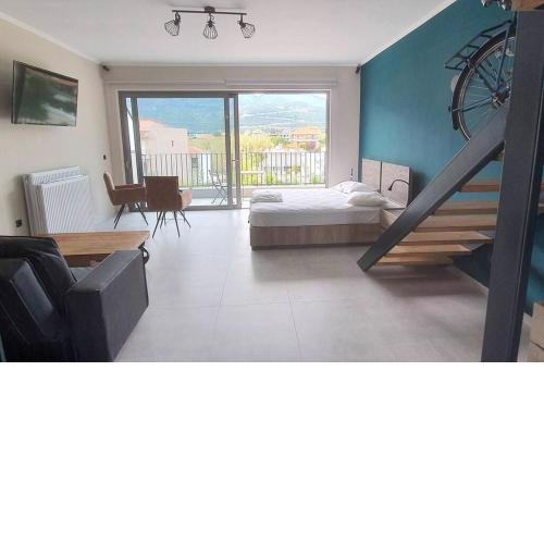 Nydri Loft