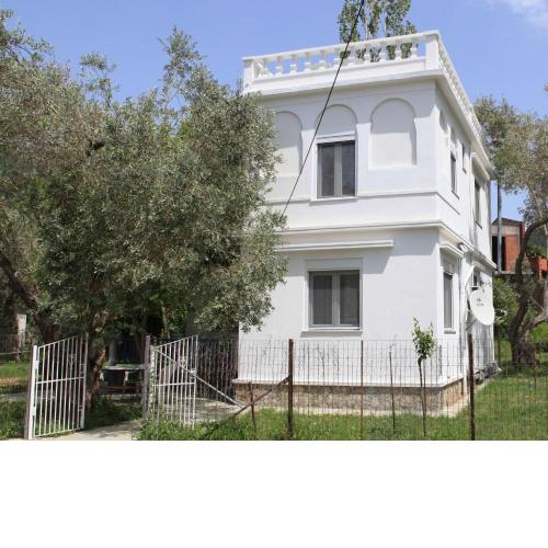 O Pyrgos Accommodations