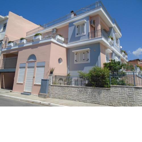 OASI central, modern, new maisonette