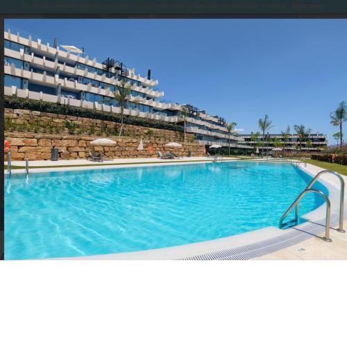 Oasis 325 Cronos homes