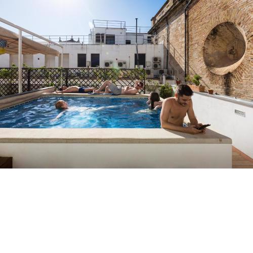 Oasis Backpackers' Hostel Sevilla & Coworking