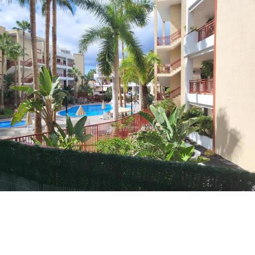 Oasis Palm Mar by HelloApartments