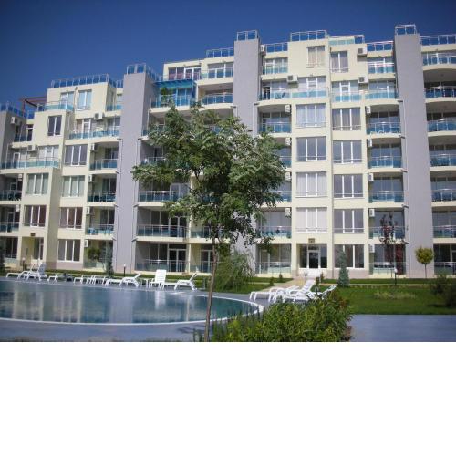 Oasis Suites Apartments and Studios