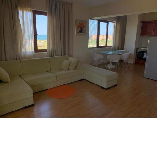 Obzor Sunny Holiday Apartament