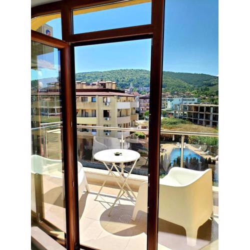 Obzor Tatyana Apartaments Bonjour