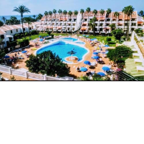 Ocean and pool view - Apartamento Parque Santiago 2