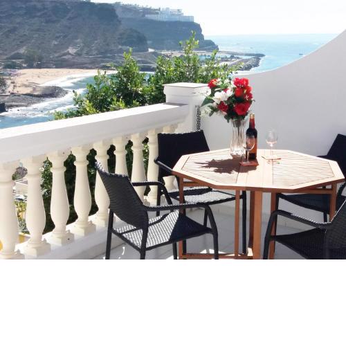 Ocean View Apartment Monseñor