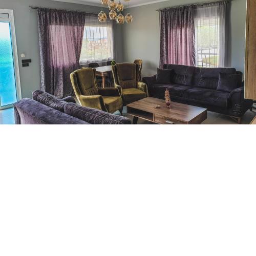 Odysseas Luxury Apartment
