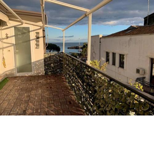 Ognina view house