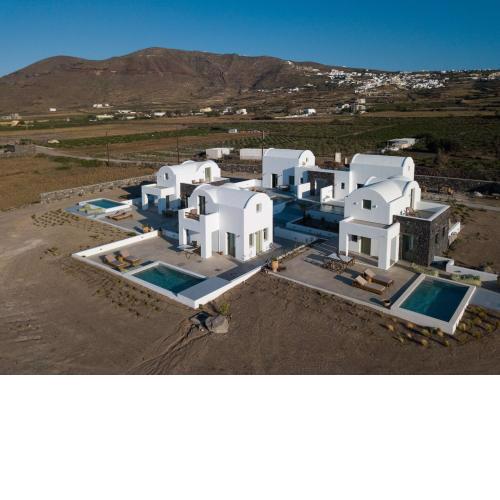 Oia Kissiri - private pool villas