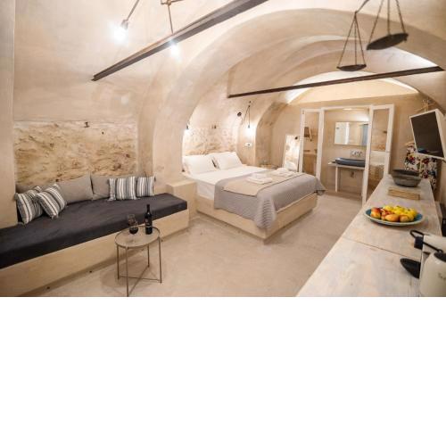 Oia's Cellars
