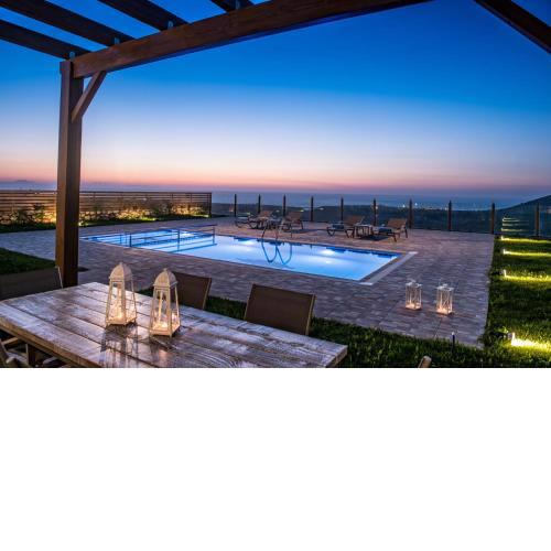 Oikos- "Your Cretan House"