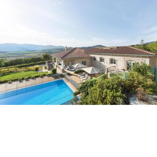 Olala Sea & City View Villa