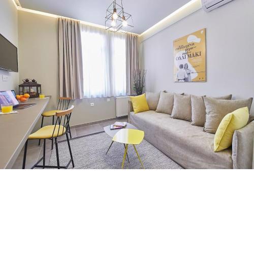 Old Athens style 1bdr with Acropolis view rooftop!