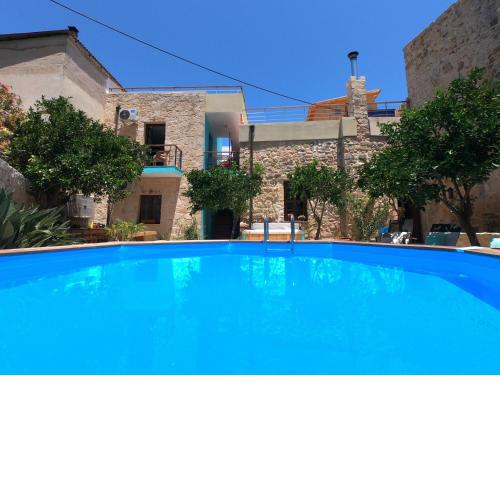 Old Olive Mill Maroulas - Bed and Breakfast