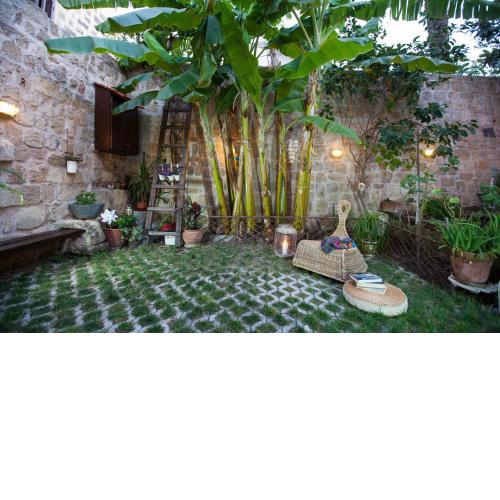 OLD TOWN CLASSIC HOUSE RHODES
