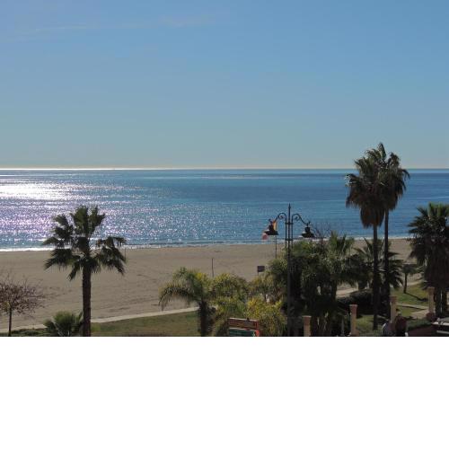 Ole Playa 6A, Beach Front - A pie de Playa, Sea Views - Vistas al Mar, Parking, Puerto Marina