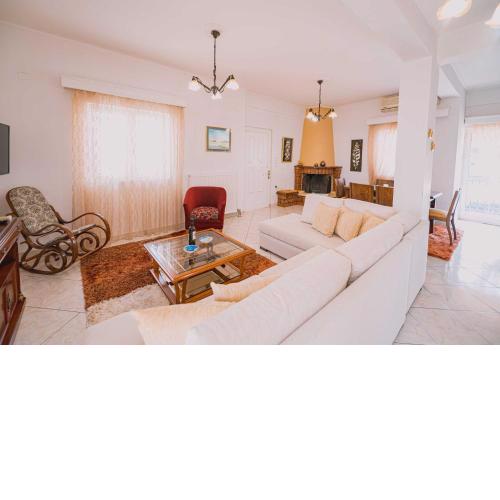 Olga's Garden House Douneika - Happy Rentals