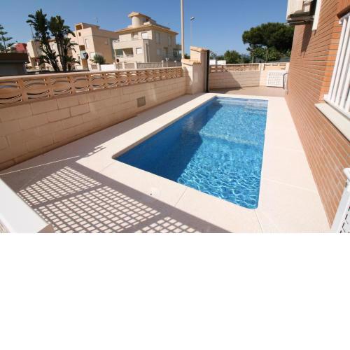 OLIVA HOLIDAYS 3