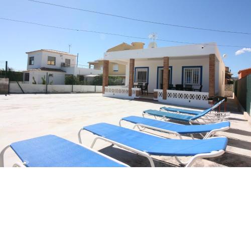 OLIVA HOLIDAYS 4
