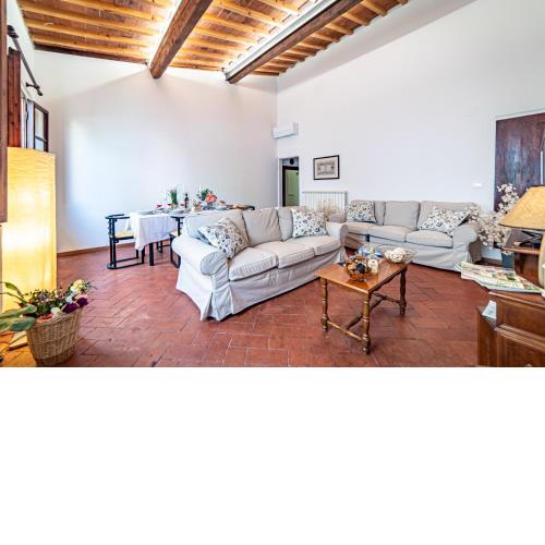 Oltrarno Apartment